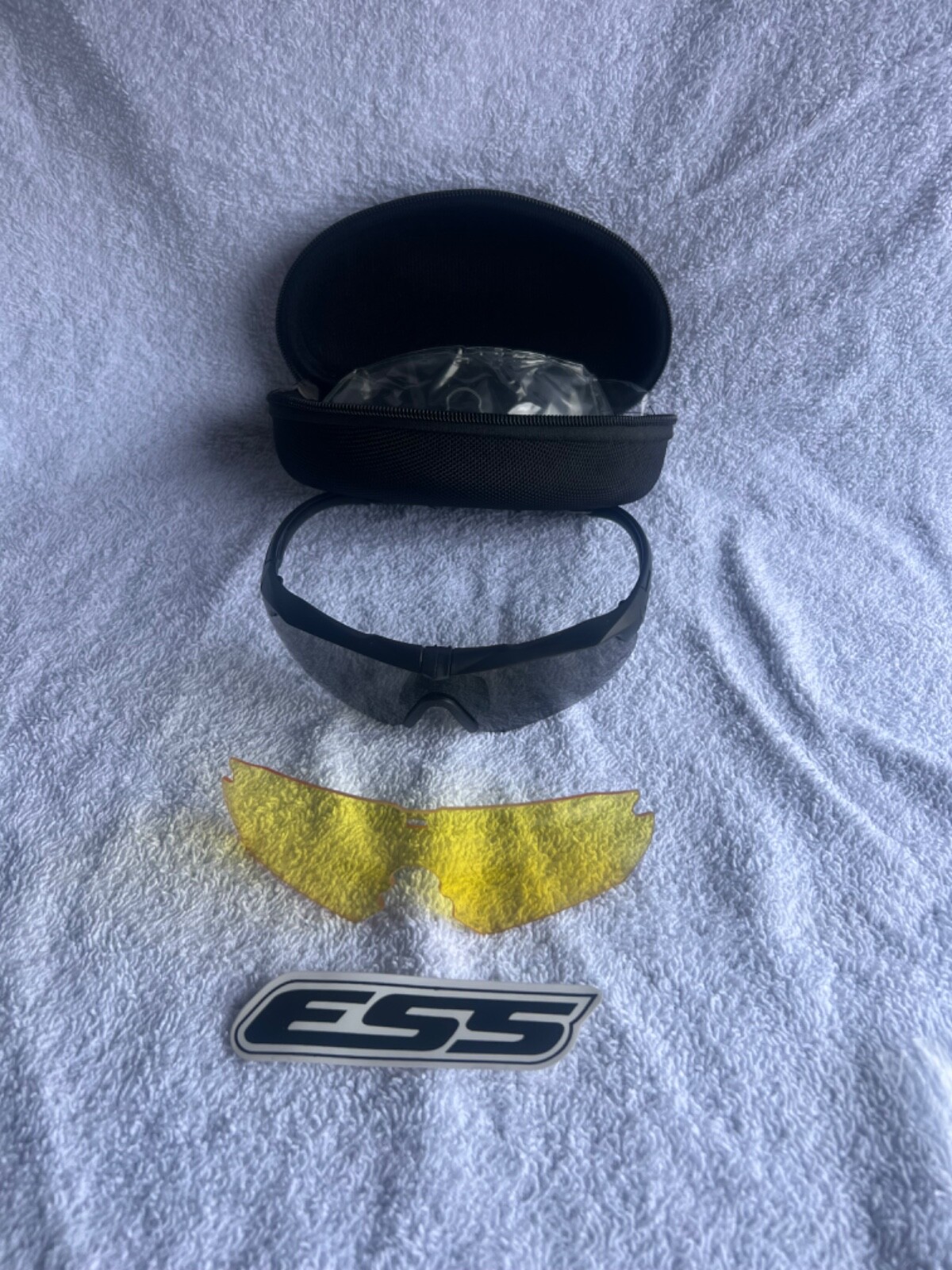 ESS Crossbow with 3 Lens and a case .. primo used maybe twice..