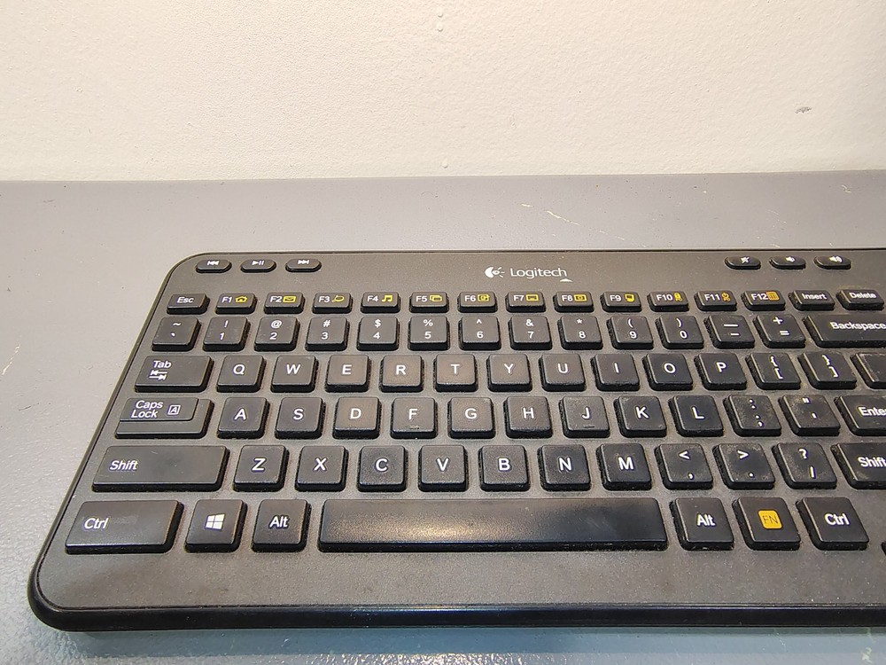 Logitech K360 Wireless Keyboard & Silver Mouse M310 Unifying Logo