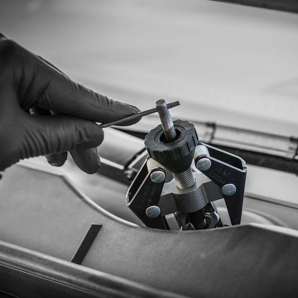 GT Tools Windshield Wiper Puller