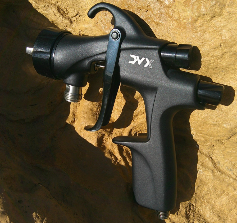 Binks DVX-P3-1.8 Pressure Feed Spray Gun
