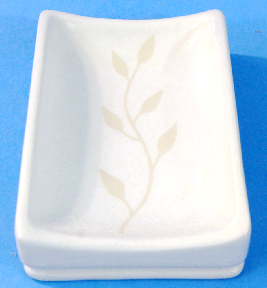Cascade Ceramic Soap Dish White Beige Rectangular 5.5" Long Crackle Finish