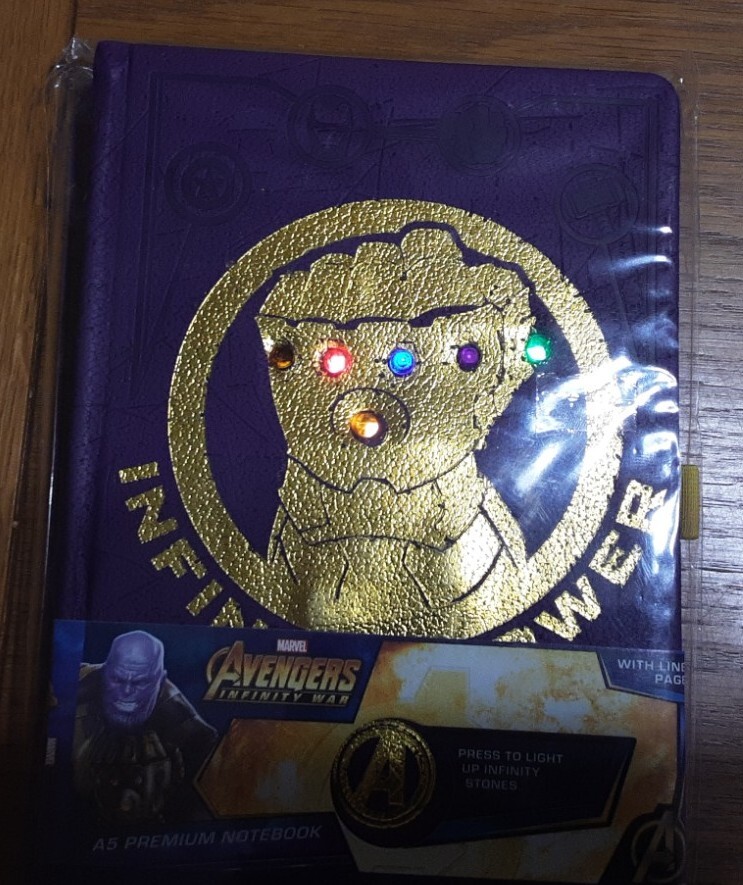 Marvel Avengers Thanos Infinity Gauntlet A5 Notebook