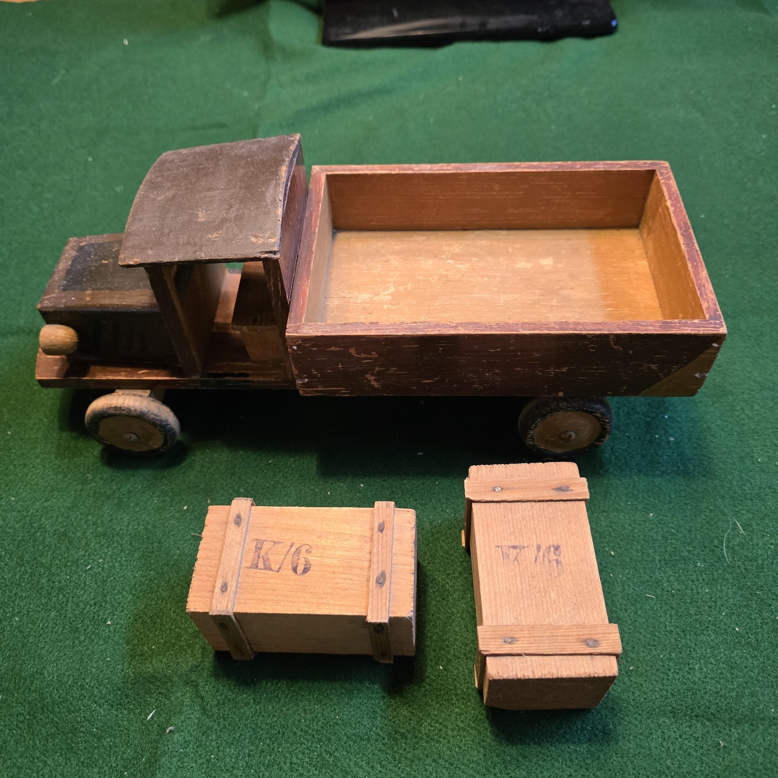 Vintage Wooden Toy Truck Folk Art Primitive Farm Dump Truck w Cargo Crates 12"