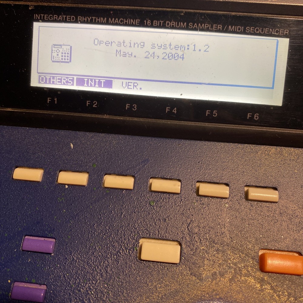 Akai MPC 2000XL MCD MIDI Production Center Sampler Sequencer Drum Machine Blue