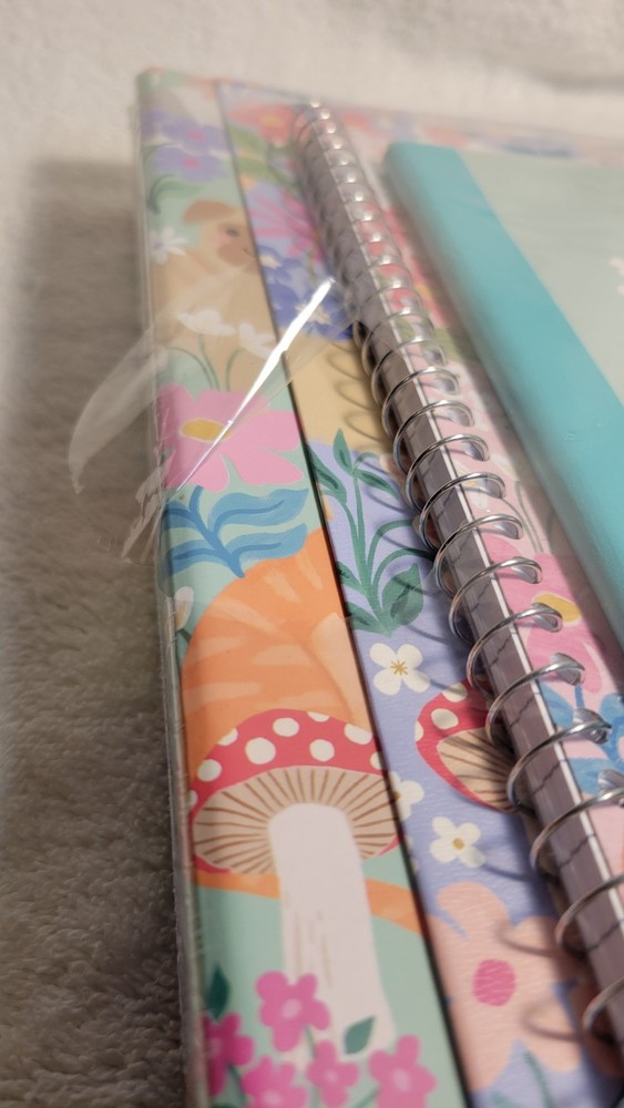 CUTE DOG & CAT BINDER BUNDLE WITH BINDER, FOLDER , NOTEBOOK & COMPOSITION BOOK