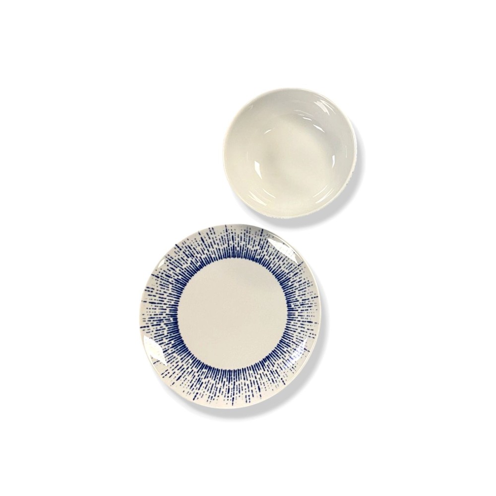 $130 NEIMAN MARCUS 8-Piece Blue White Drizzle Dinnerware Set