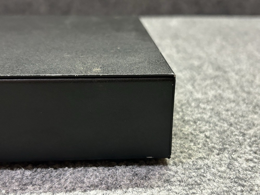 NILES SVL-4 SPEAKER SELECTION VOLUME CONTROL SYSTEM SPEAKER 1-4 AMPLIFIER