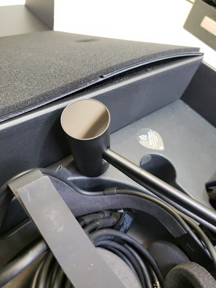 Oculus Rift Virtual Reality Headset HM-A with Controllers Sensors - Open Box