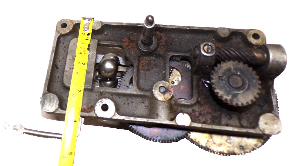 DISC CYLINDER PHONOGRAPH SINGLE SPRING MOTOR AND CRANK
