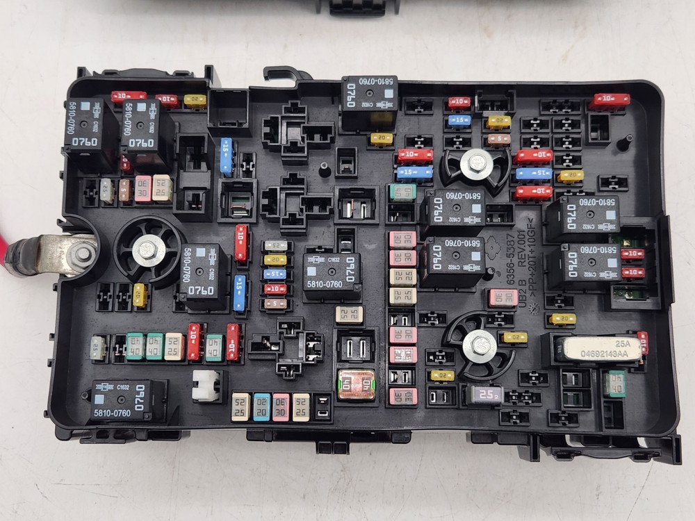 2017-2022 Chrysler Pacifica Engine Fuse Box Relay Junction Module Unit OEM