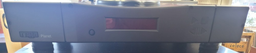 REGA Planet 2000 Ultimate CD Player With Remote & org Box Excellent Condition