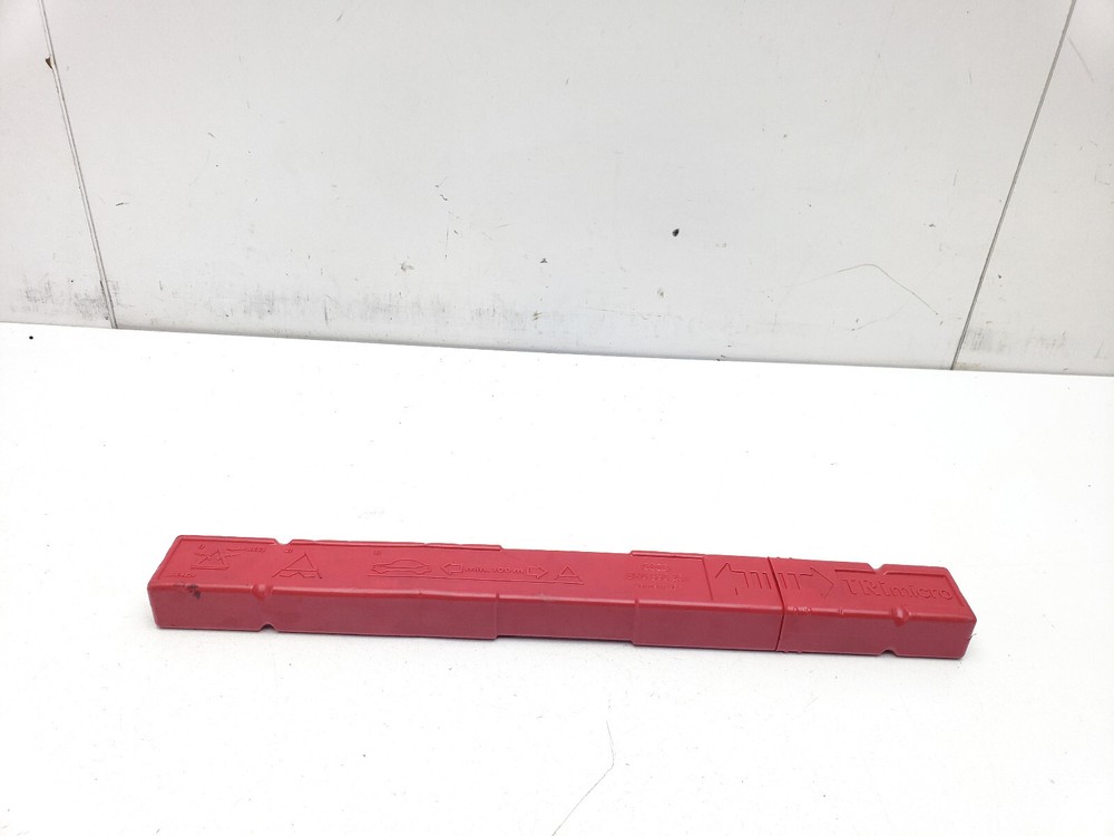 AUDI A6 C7 EMERGENCY WARNING HAZARD TRIANGLE 8K0860251 2017