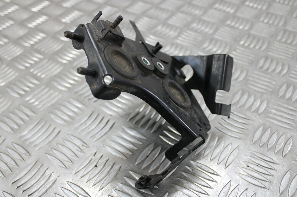 Yamaha XSR 700 2017 ABS pump bracket 2016 > 2020