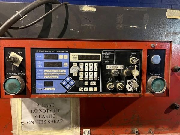 AMADA SHEAR WITH PROGRAMMABLE BACK GAUAGE (19432C-291)