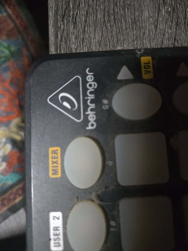 Behringer CMD TOUCH TC64 Clip Launch Controller with 64 Buttons and Multi-Color