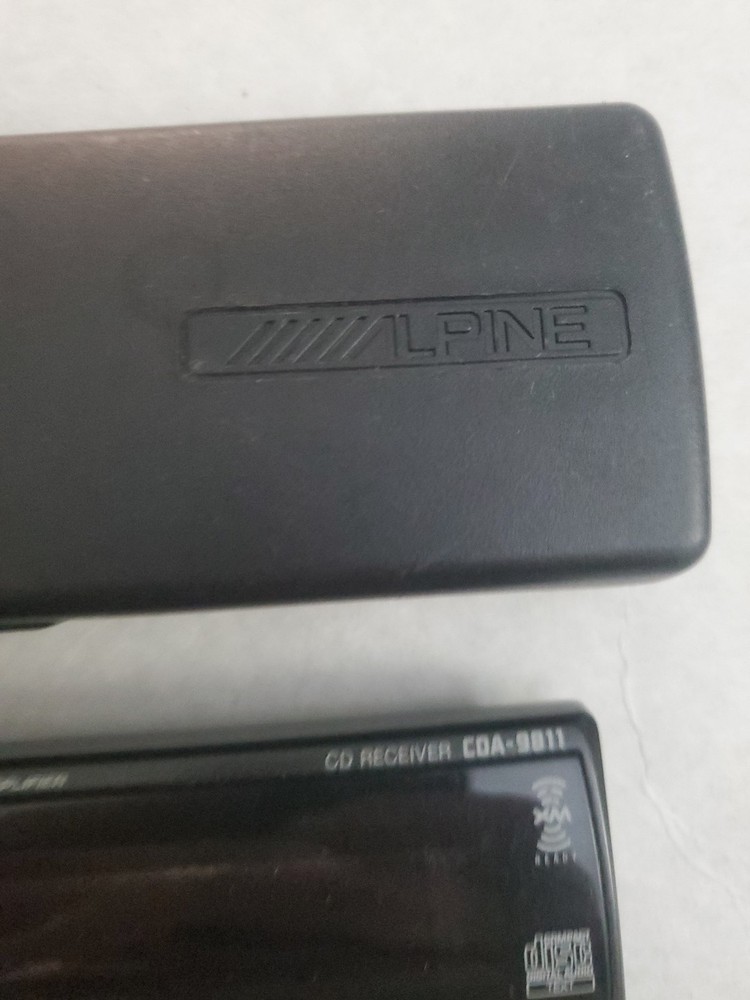 alpine CDA-9811 faceplate And Storage Box