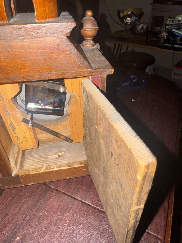 Vintage Wooden Desk Clock (Working)