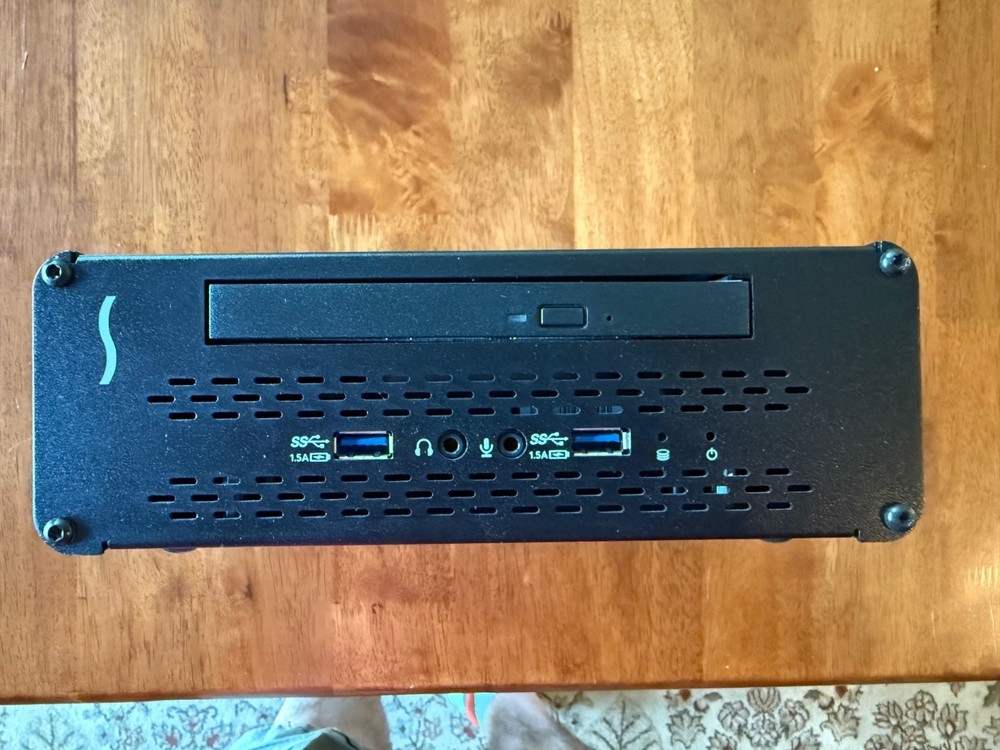 Sonnet Echo 15+ Thunderbolt 2 Dock 16-Port Docking Station