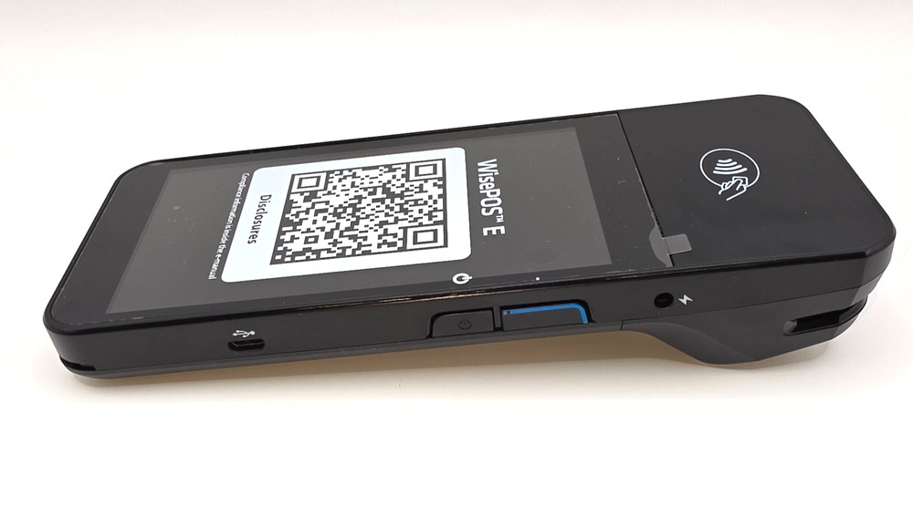 BBPOS   WisePOS E Card Reader - Model: WSC 51 - with Battery and Docking Station