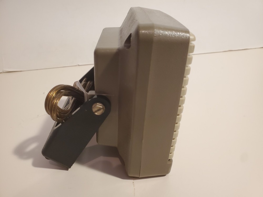 VINTAGE GENERAL ELECTRIC GE SINGLE EXTERNAL WIRED SPEAKER UNTESTED AS-IS