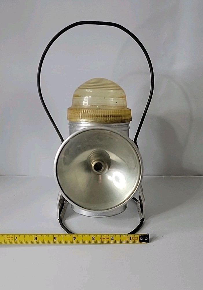 Vintage Dorco Mfg Ecolite Lamp/Lantern, Untested, Uncleaned