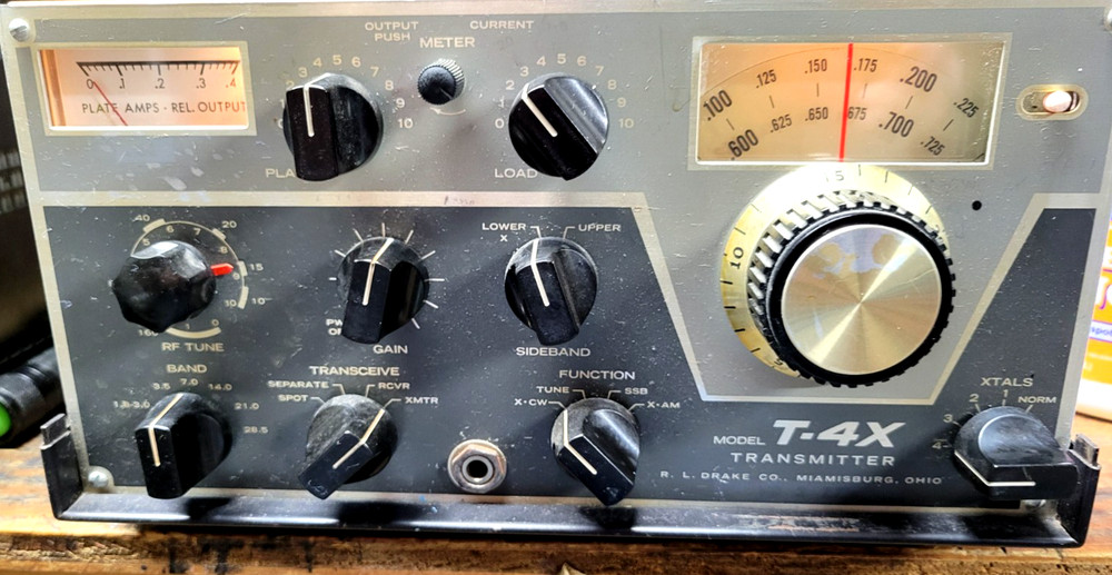 Drake T-4X  Ham Radio Transmitter Powers Up, Nothing Else. Details Below