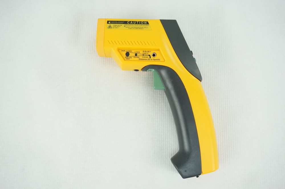 Fluke 66 IR Thermometer Infrared Laser Sighting Data Logger