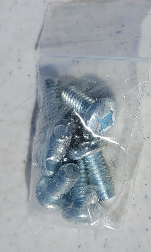 Volition VOL-0400S Patch Panel 24 Port 2U with Cable Management + Slide Kit Dent