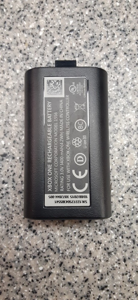 Xbox One Rechargeable Battery Pack 1556 – Microsoft OEM – Untested – Pre-Owned