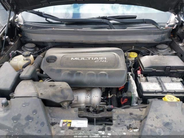 CHEROKEE 2016 Glove Box 4992949