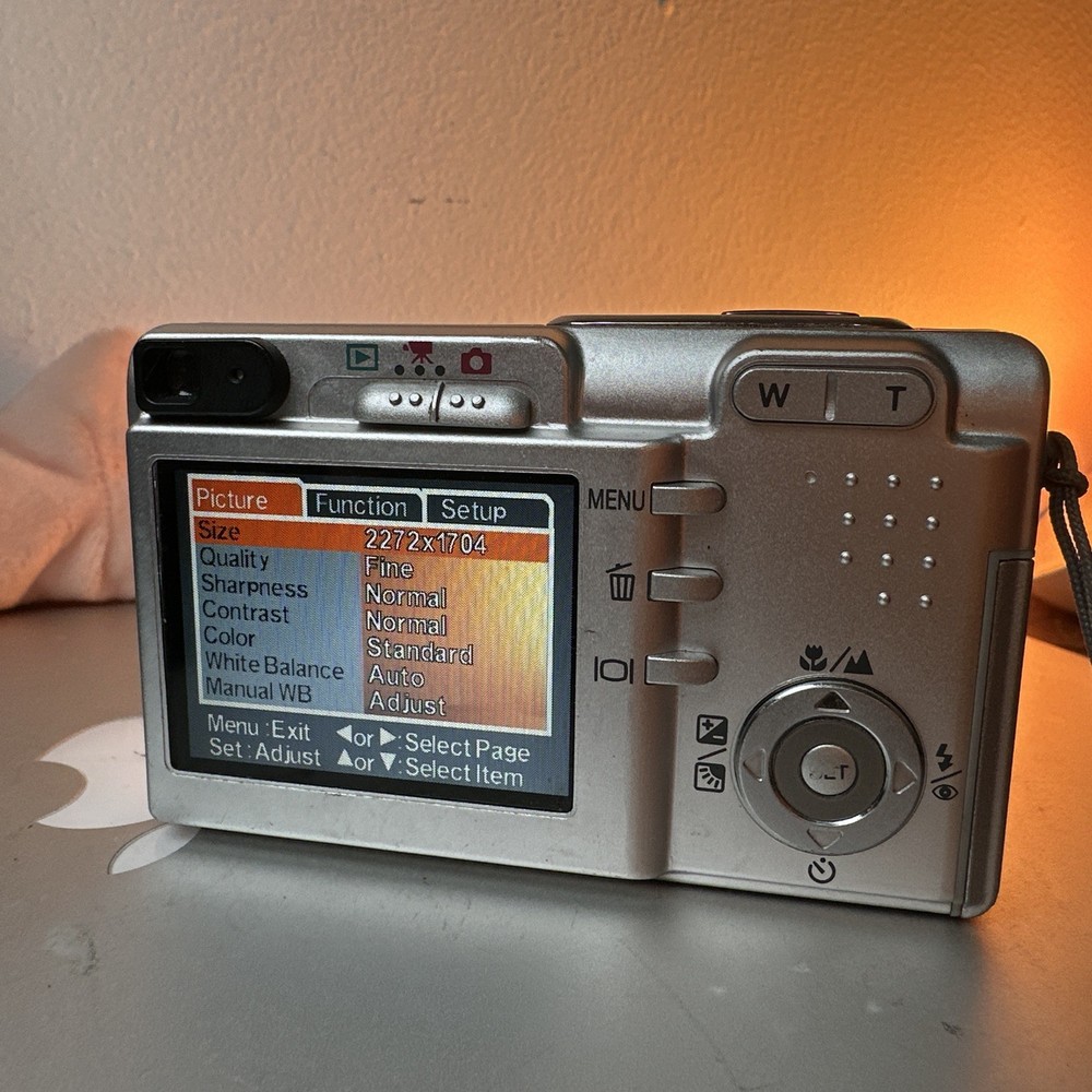 Minolta Digital Camera Dimage E40 4.0MP Silver Tested