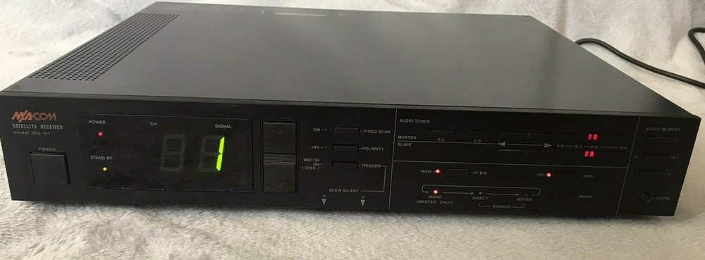 MACOM Satellite Receiver model IDU-H1 60-72MHz