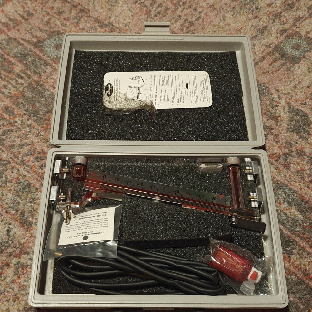 Dwyer Manometer Air Pressure Meter with Case and Accessories