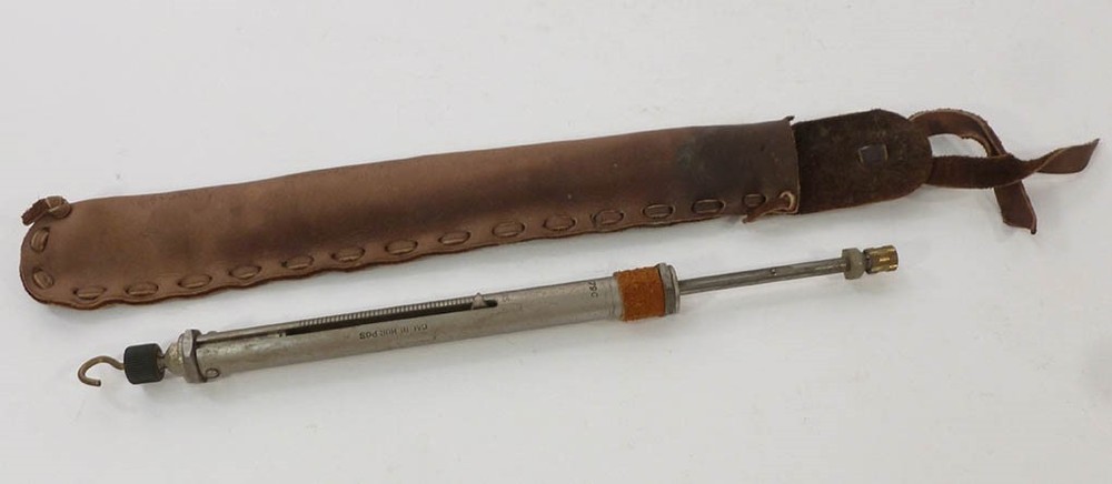 SPRING SCALE 200 gram capacity RARE TYPE in CUSTOM LEATHER SHEATH different 79C