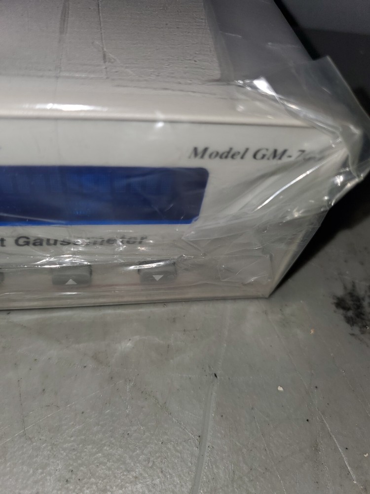Cryomagnetics Hall Effect Gauss Meter Model GM-700