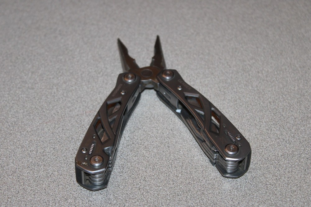 Gerber Suspension-NXT Multi-Tool 12 Tools 2 LOCKBACK BLADES 8970718E