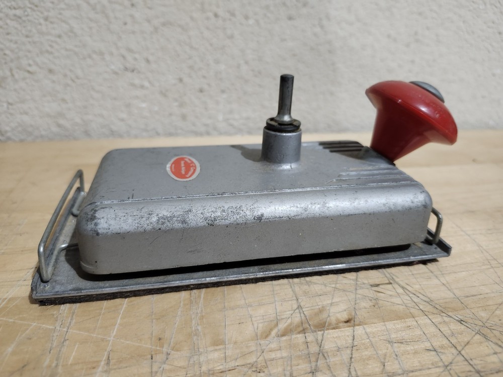 VINTAGE BASIC C COMPANY ATTACHMENT LOT JIG SAW/SANDER ATTACHMENTS UNTESTED