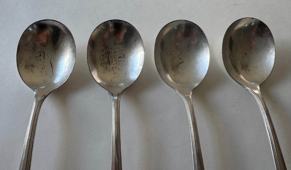 4 Oneida Community Clarion 1931 Silverplate Round Bowl Soup Spoons Vintage
