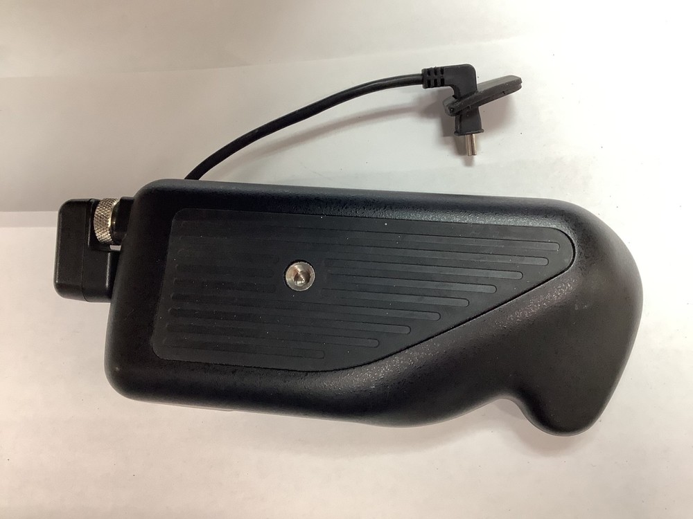 Nikon WT-2A Wireless Transmitter w/Antenna Adapter for D2h, D2hs, D2x, D2Xs