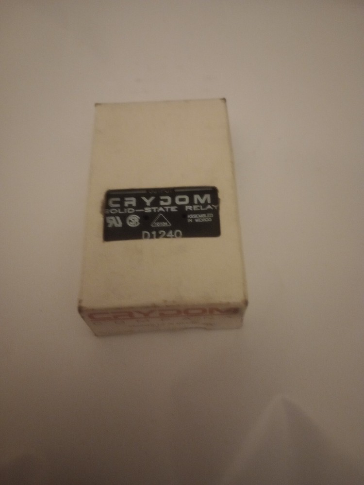 NEW GENUINE CRYDOM D1240 SOLID STATE RELAY 3-32V