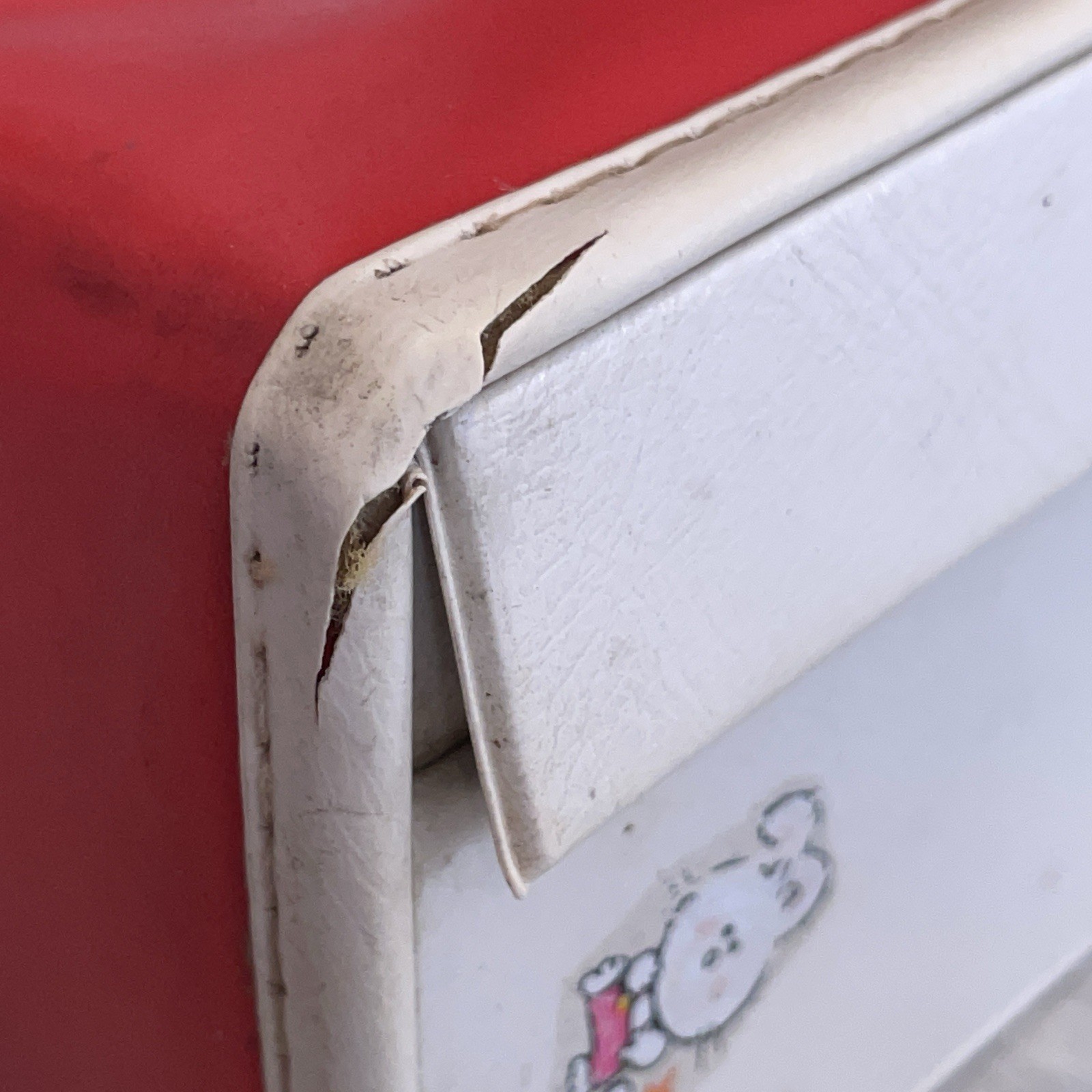 VTG DISNEY ARISTOCATS CHILD GIRLS SMALL VANITY MAKEUP COSMETIC CASE MARKED KB