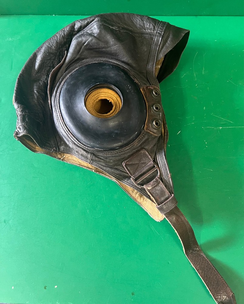 USAAF TYPE A-11 INTERMEDIATE LEATHER FLYING HELMET-