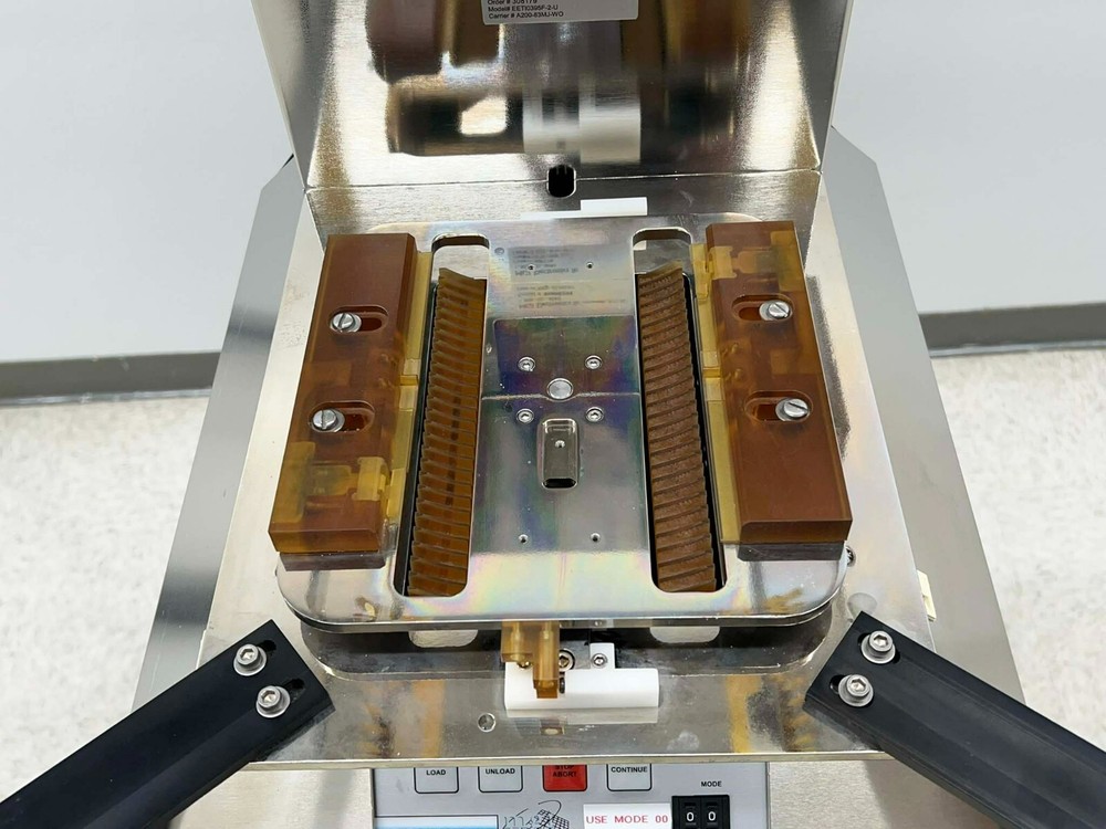 MGI EET 1000 EET10395F-2-U Wafer Exchanger *used working