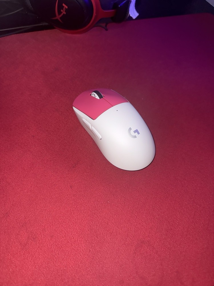 Logitech PRO X SUPERLIGHT 2 Wireless Gaming Mouse Ergonomic White Pink