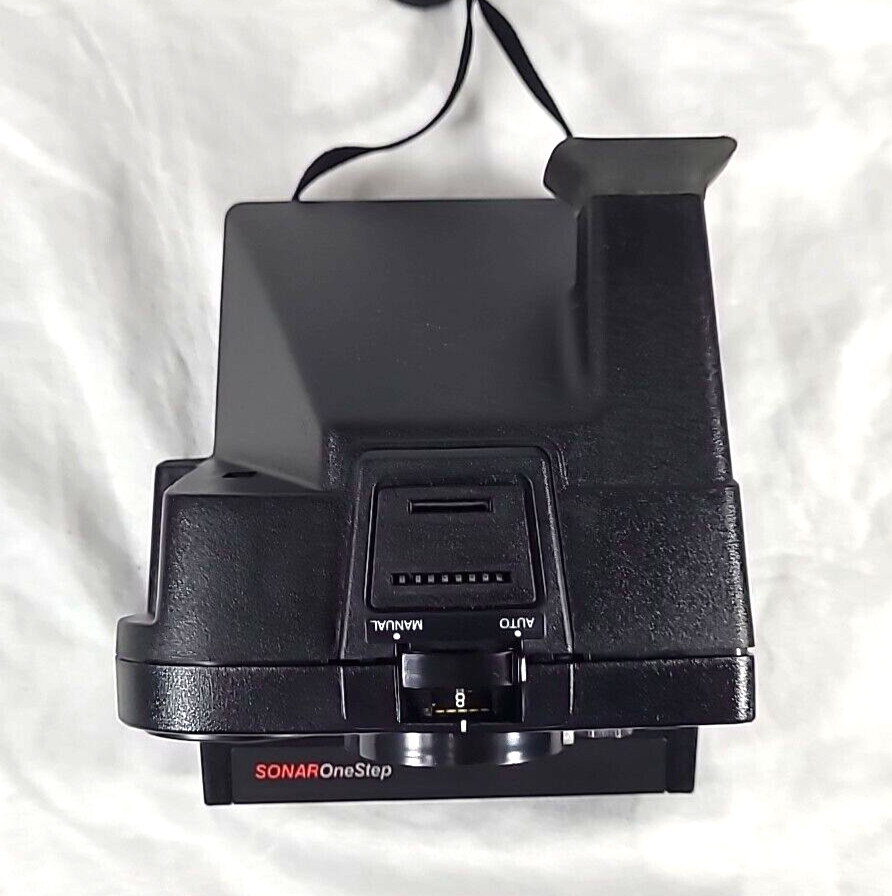 Polaroid Sonar OneStep Camera