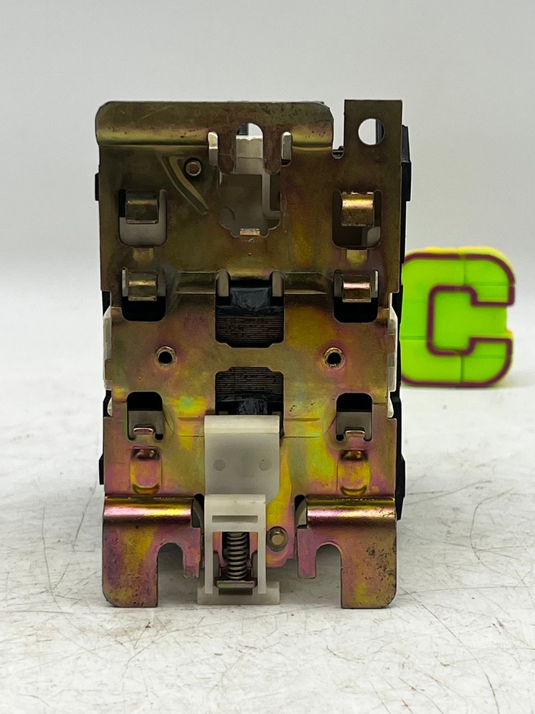 EEC Controls ECX95-E AC Contactor, 95A, 600V Max (Used)