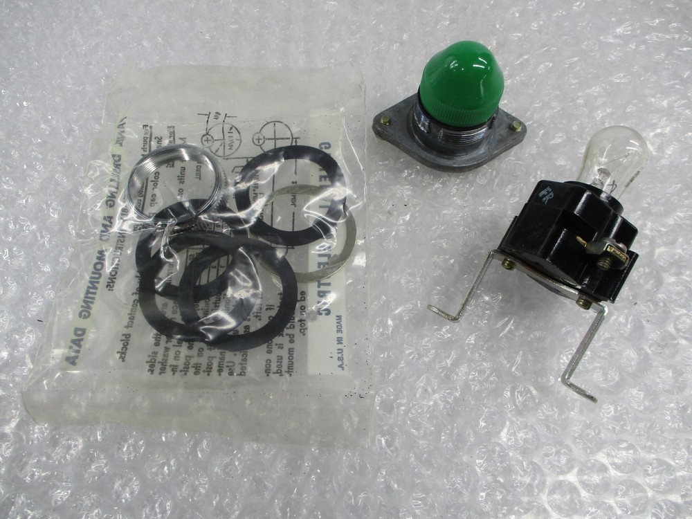 GENERAL ELECTRIC CR2940UC213C2 INDICATOR GREEN NSMP