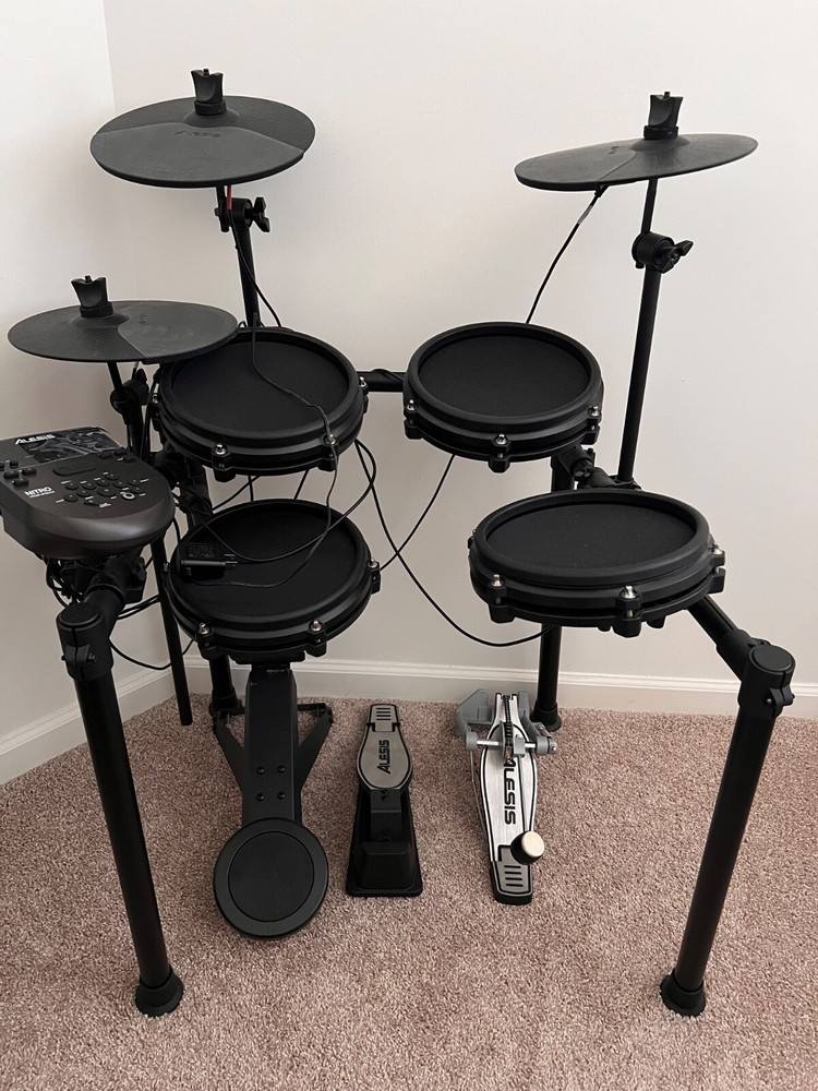DRUM MODULE ALESIS NITRO, CAJA ABIERTA