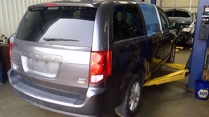 CARAVAN 2019 Glove Box 217264
