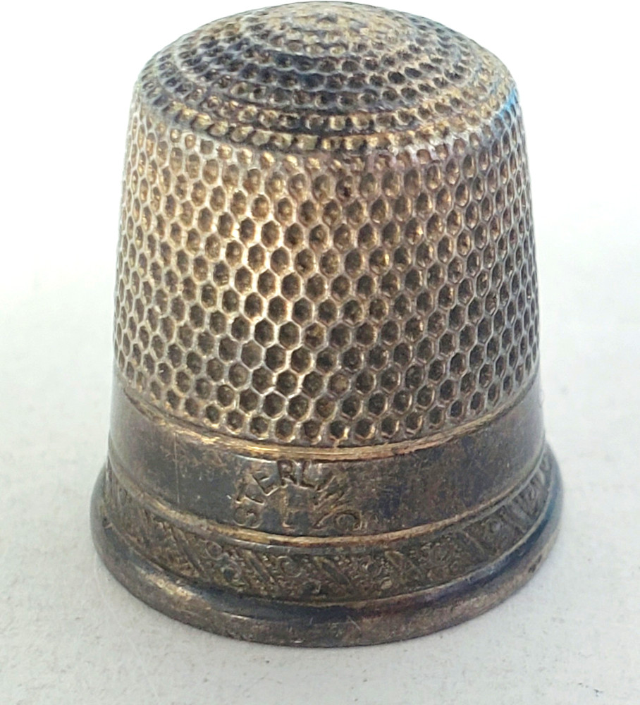 Antique Sterling Silver Thimble Sz L2